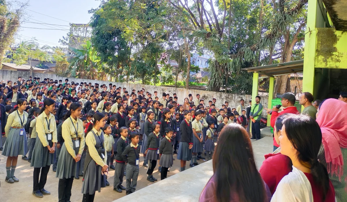 Holy Light english school image